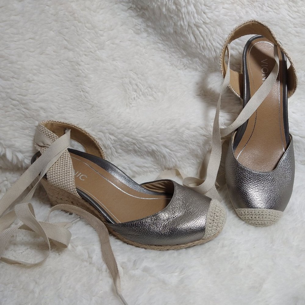 Vionic Espadrilles, size 9.5, Pewter/tan